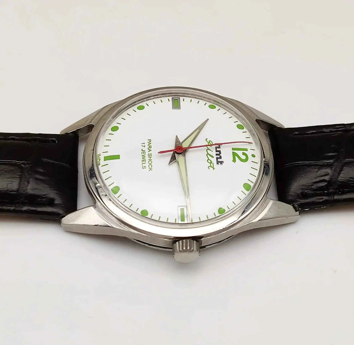 HMT Pilot Mechanical Watch: Experience Timeless Craftsmanship and Style