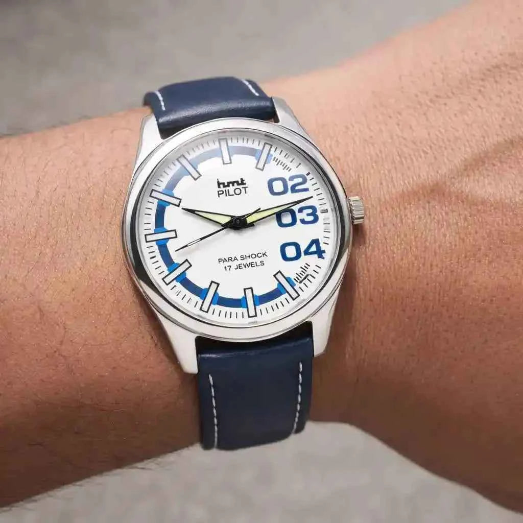 HMT Pilot Handwinding Watch - A Classic Timepiece for the Modern Man