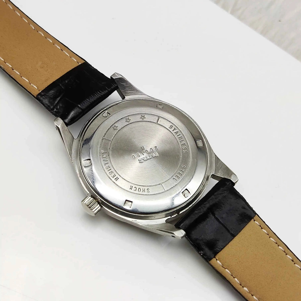 HMT Janata 17 Jewels Handwinding Watch with Devanagari Numerals and Reddish Apple Color Dial