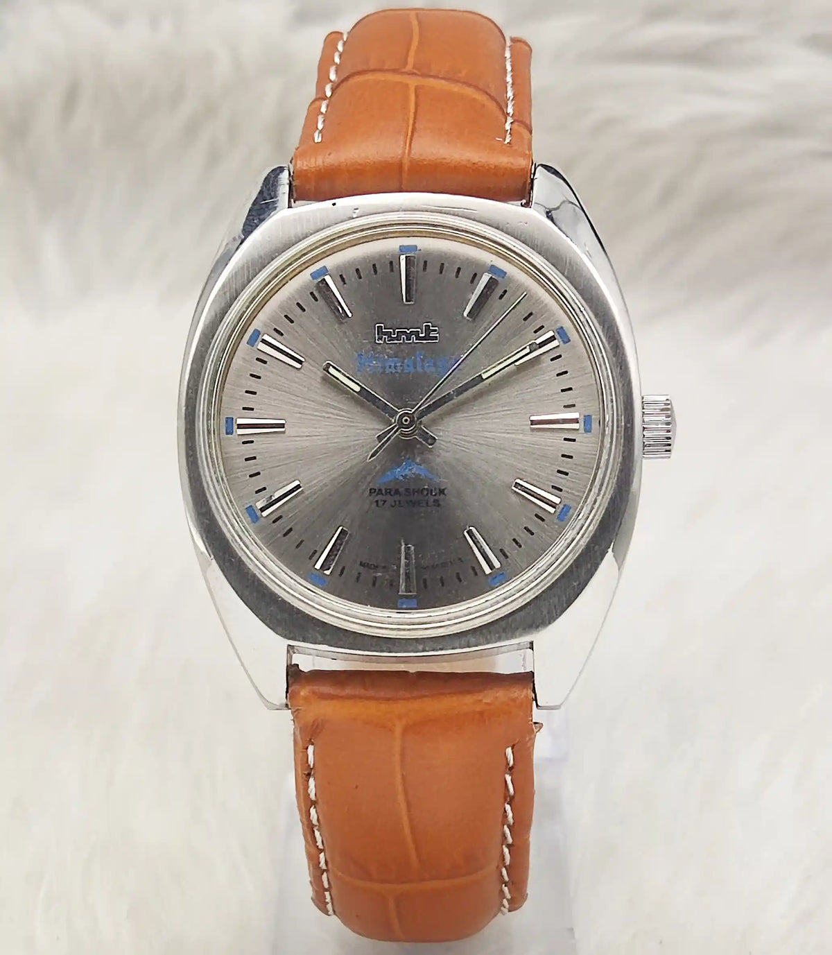 HMT Himalaya Handwinding Watch - A Timeless Mechanical Treasure