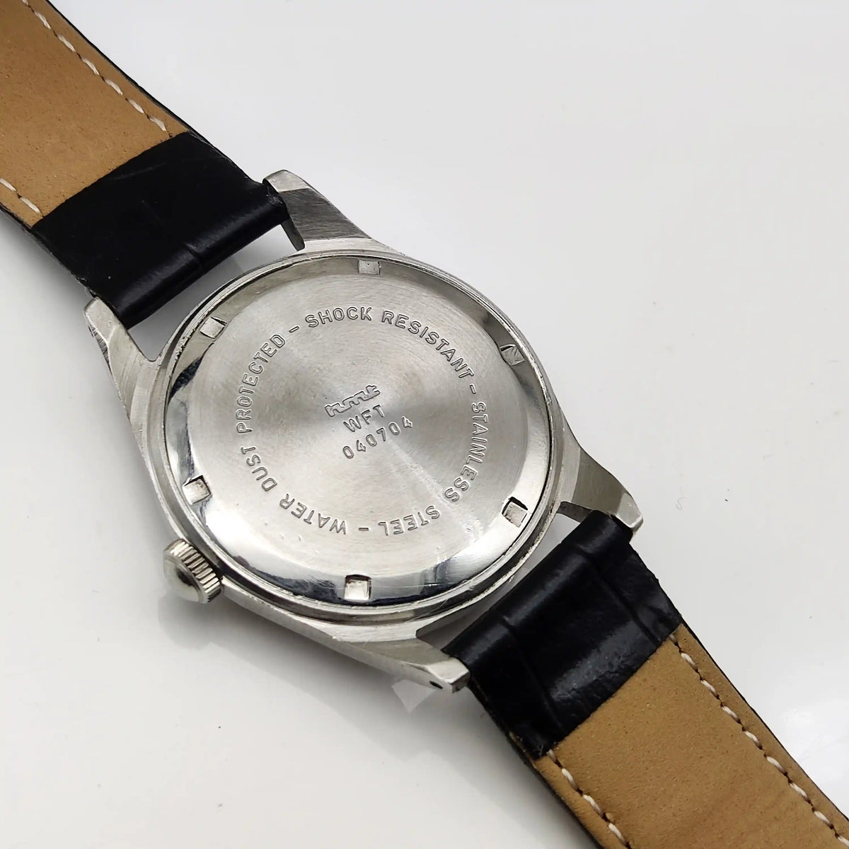 HMT Tamil Numerals Watch: Timeless Craftsmanship with 17 Jewels and Striking Red Dial
