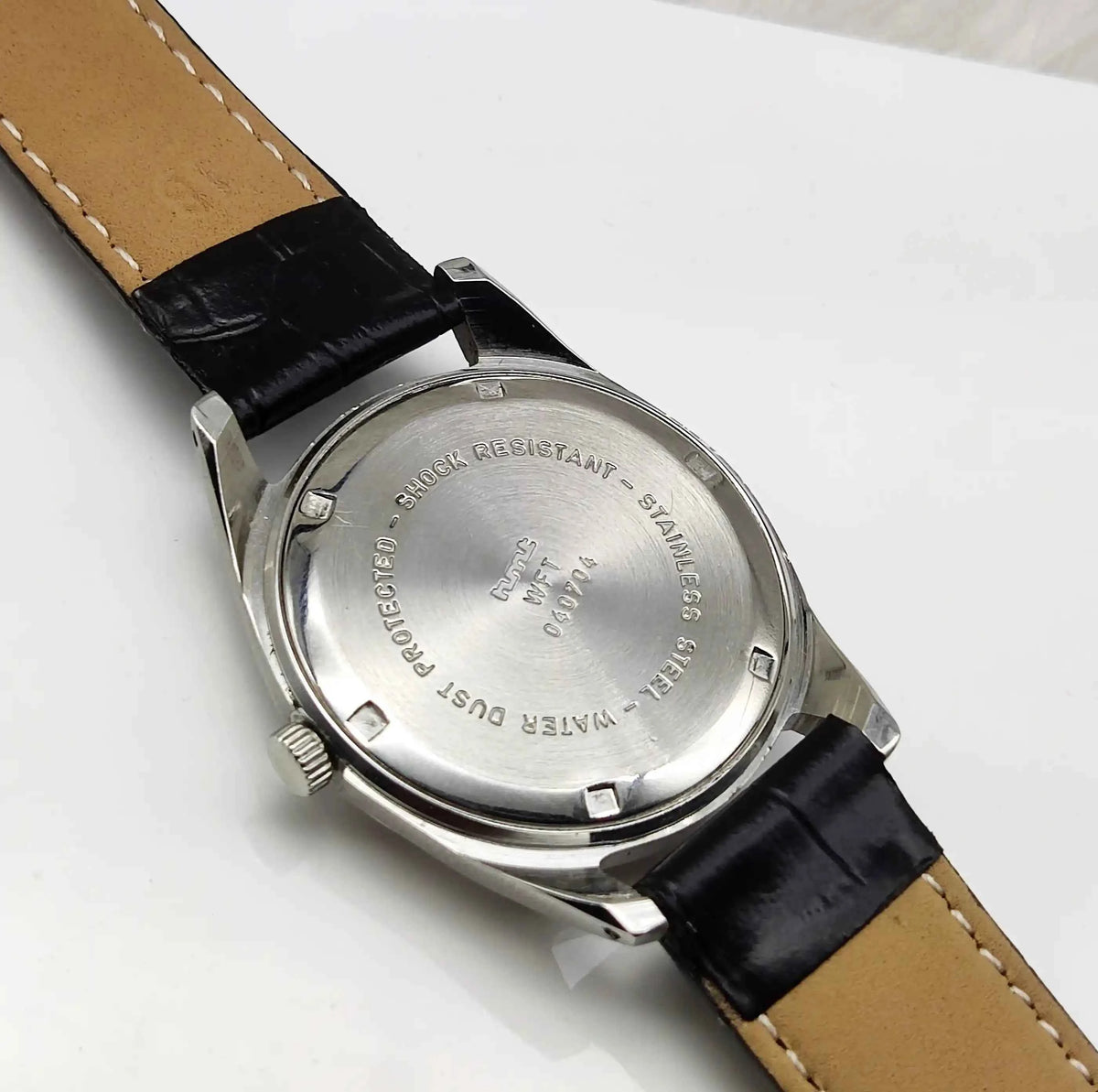 HMT Pilot Red Apple Dial Watch with Arabic Font and 17 Jewels Handwinding Mechanism 0231