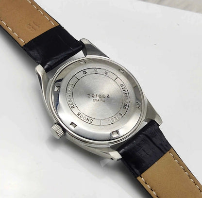 HMT Janata Men's Watch with Dotted Silver Dial, Stick Indices, 17 Jewels Handwinding Design