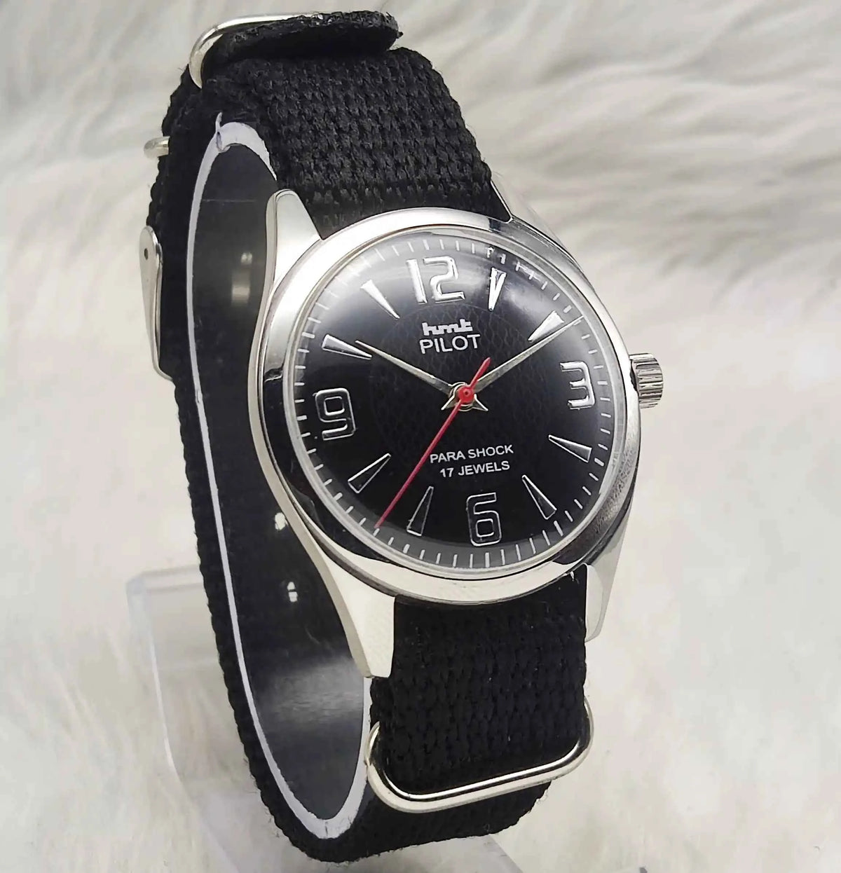 HMT Pilot Men's Watch 17 Jewels Black Dial - Handwinding with English Numerals
