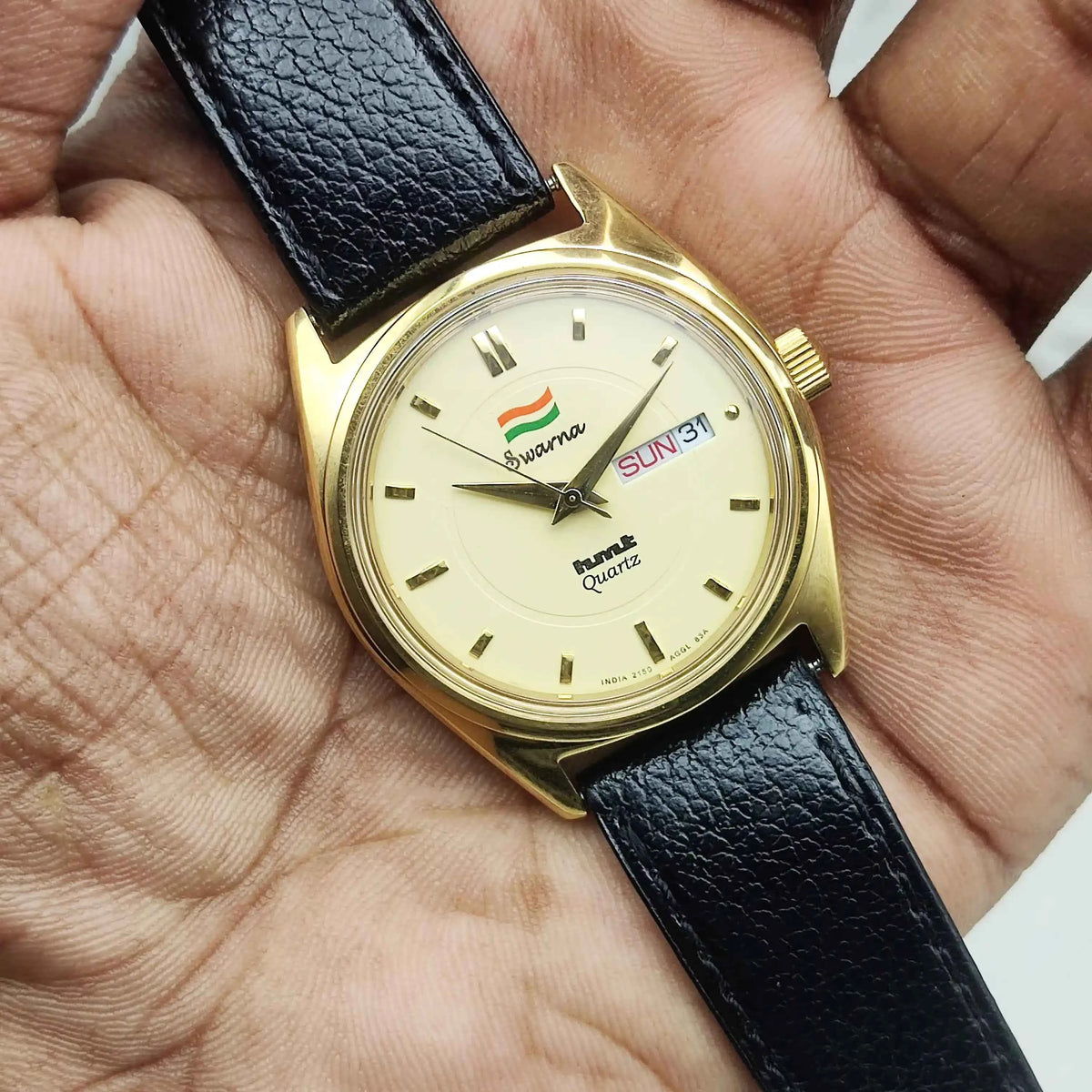 HMT Swarna Day Date Watch - Experience Timeless Elegance with a Goldenish Dial