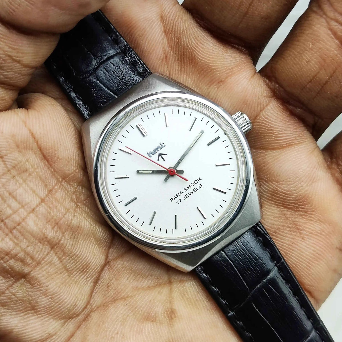 HMT Handwinding Men's Watch - 17 Jewels White Silver Design