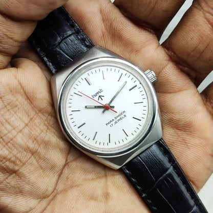 HMT Handwinding Men's Watch - 17 Jewels White Silver Design