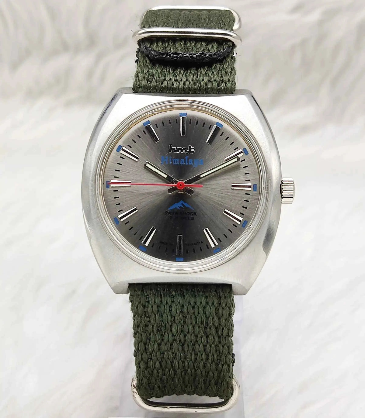 Timeless HMT Himalaya Handwinding Watch - Classic Elegance for Everyday Excellence