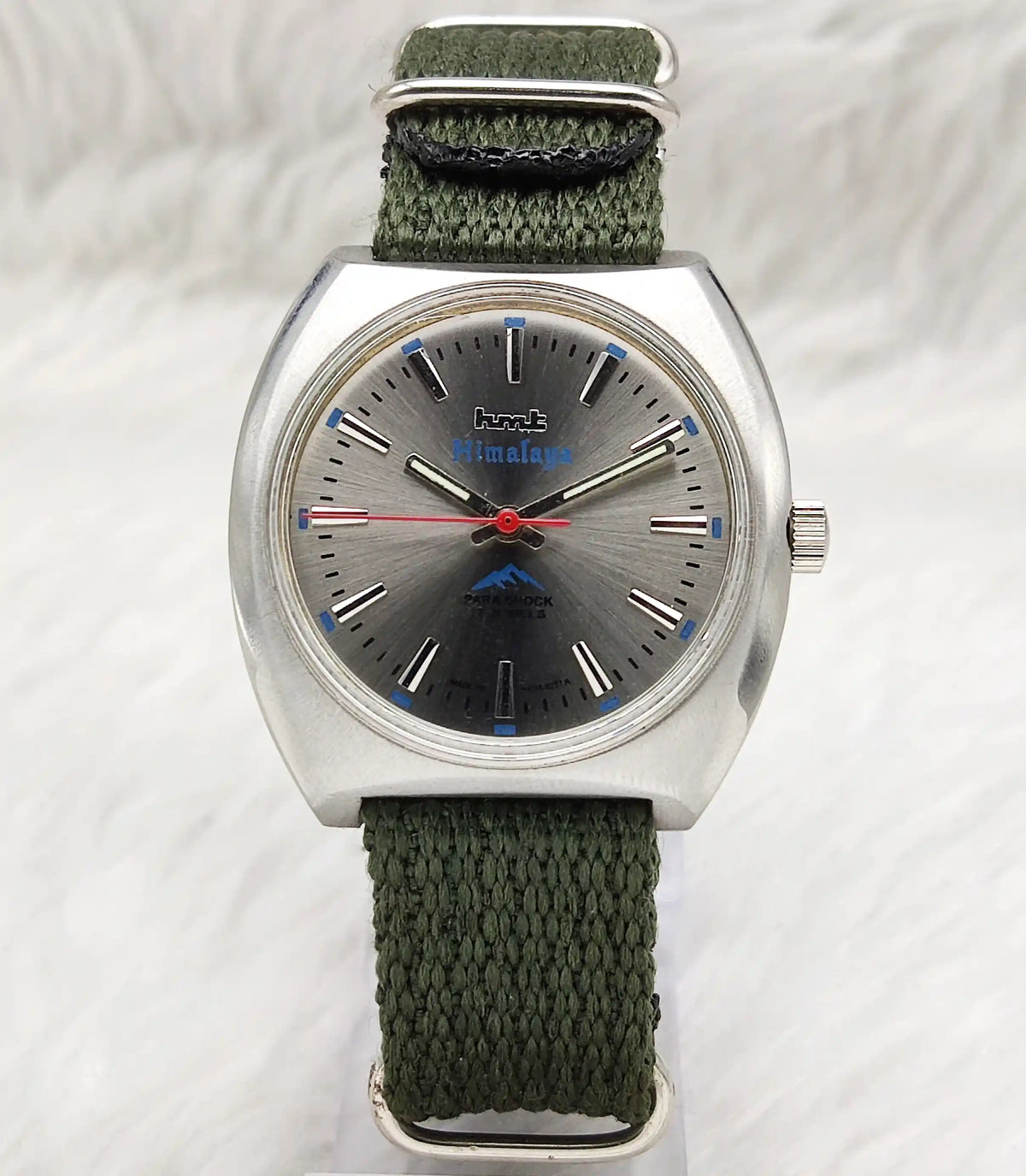 HMT Himalaya Mechanical Watch - Timeless Craftsmanship for Distinctive Style