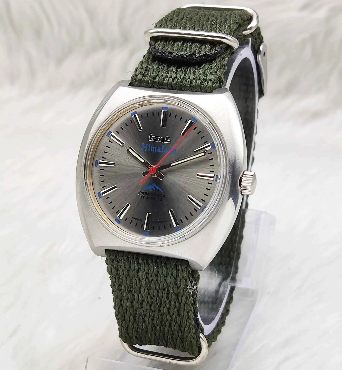 Timeless HMT Himalaya Handwinding Watch - Classic Elegance for Everyday Excellence