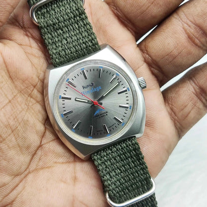 Timeless HMT Himalaya Handwinding Watch - Classic Elegance for Everyday Excellence