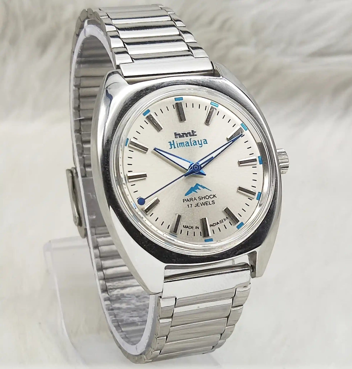 HMT Himalaya Mechanical Watch - Experience Timeless Craftsmanship