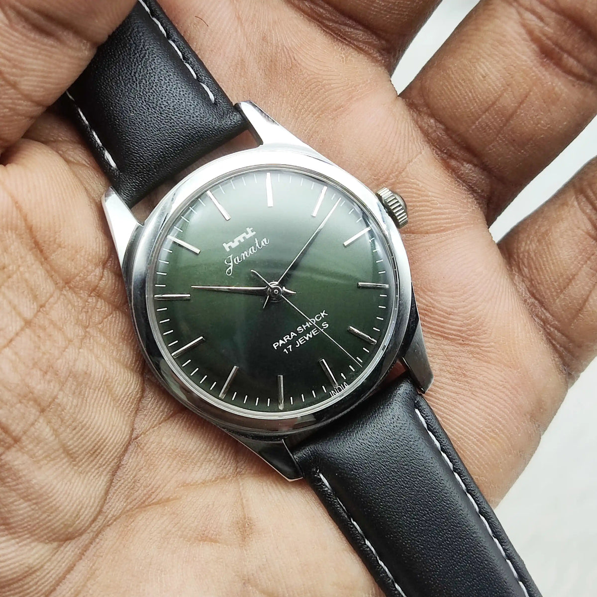 HMT Janata Mechanical Handwinding Watch - Timeless Elegance with an Apple Green Dial