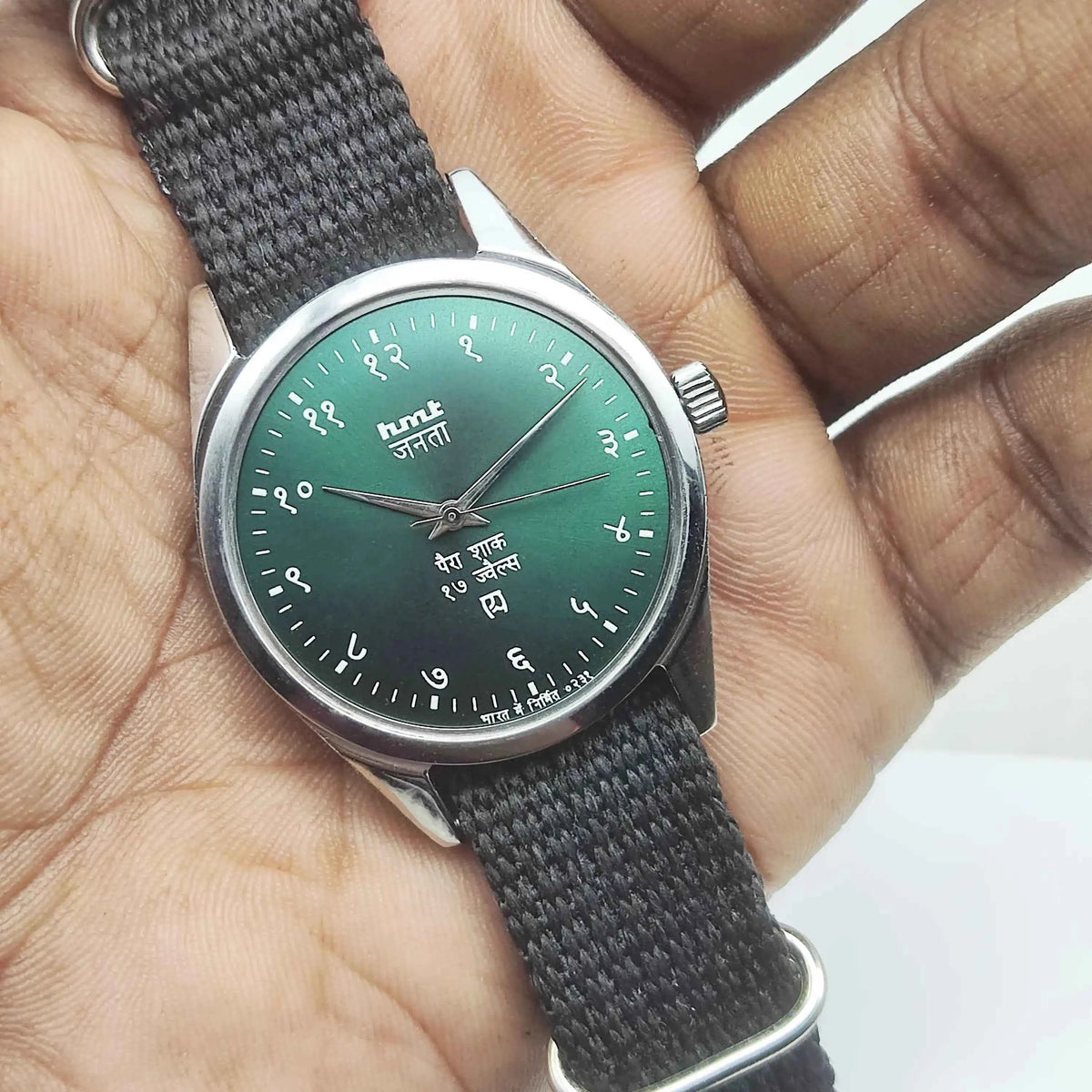 HMT Janata Handwinding Watch - A Timeless Blend of Vintage Charm and Modern Reliability