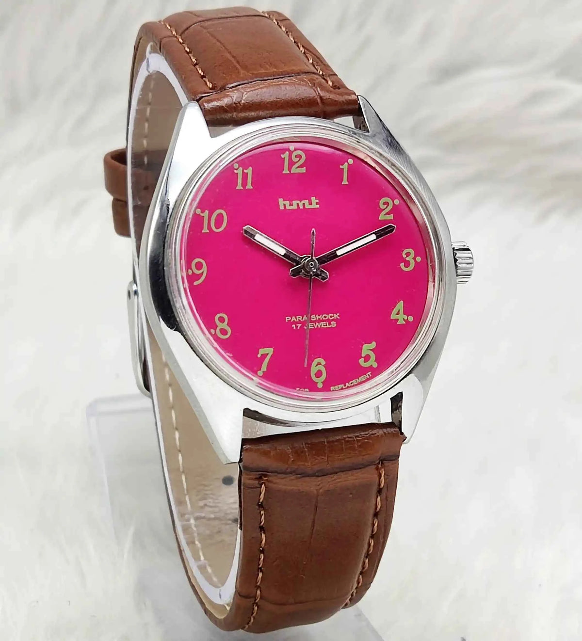 HMT Handwinding Men's Watch with Pink Dial and English Numerals - 17 Jewels
