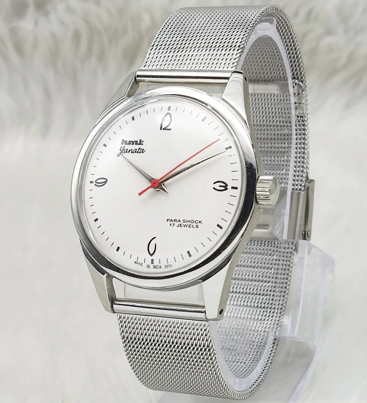 Experience Timeless Style with the HMT Janata Mechanical Watch