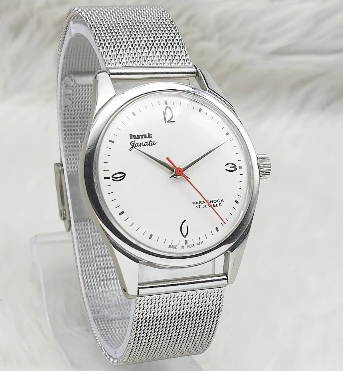 Experience Timeless Style with the HMT Janata Mechanical Watch
