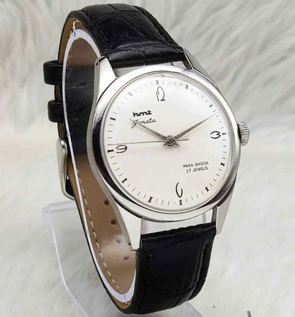 Elevate Your Elegance with the HMT Janata Watch - A Timeless Mechanical Watch