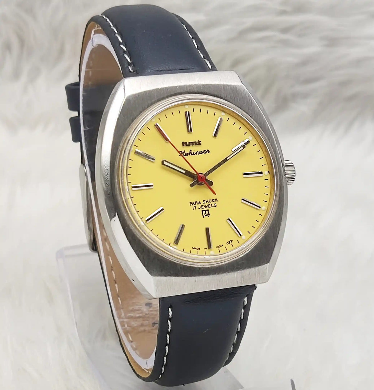 Elevate Your Style with the HMT Kohinoor Yellow Dial Watch – A Timeless Handwinding Marvel
