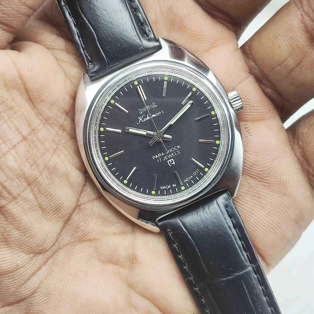 HMT Kohinoor Black Dial Watch: A Timeless Mechanical Marvel