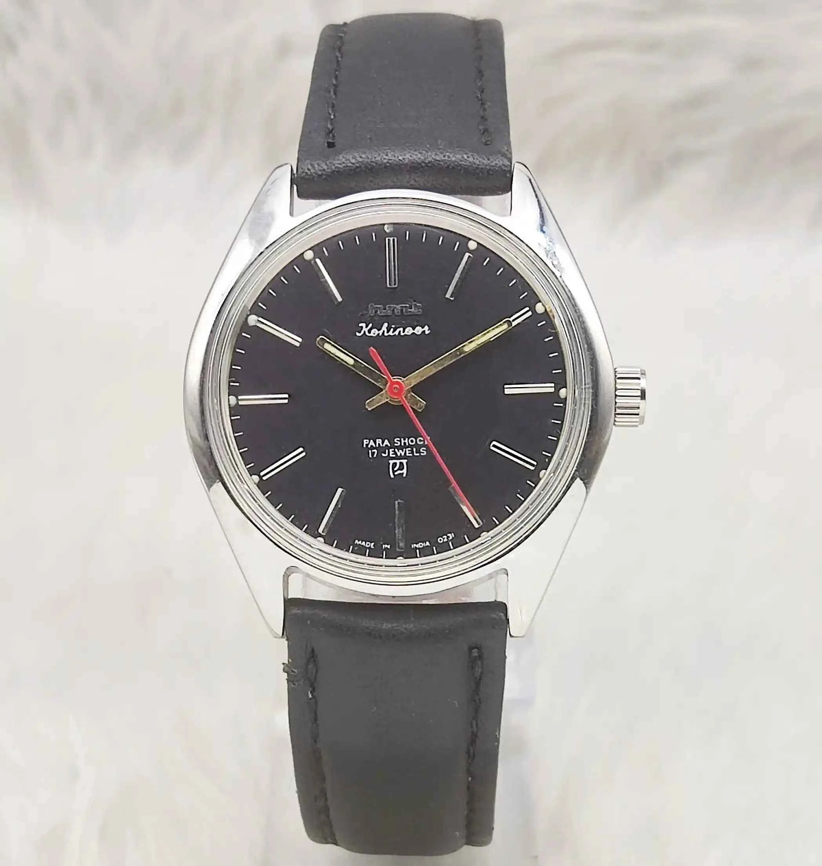 HMT Kohinoor Black Dial Watch with 17 Jewels Handwinding Mechanism