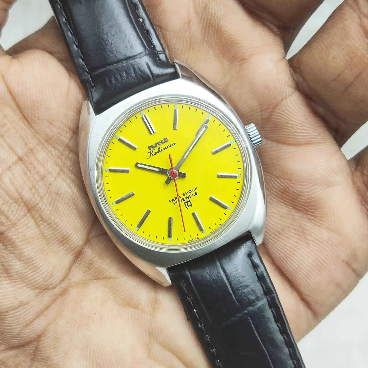 HMT Kohinoor Mechanical Watch 17 Jewels with Yellow Dial and Handwinding Movement