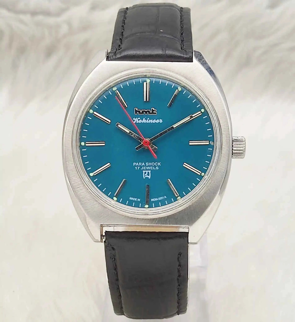 HMT Kohinoor Peacock Green Mechanical Handwinding Men's Watch 0231 - Timeless Craftsmanship