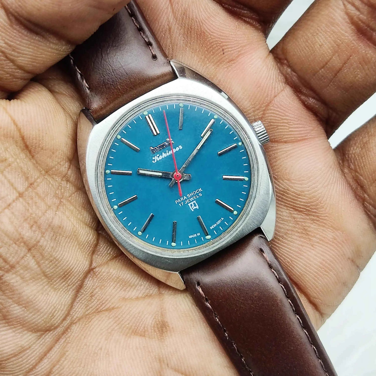 HMT Kohinoor Handwinding Watch with Peacock Green Dial and 17 Jewels