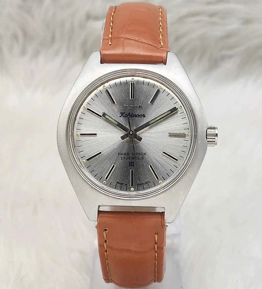 HMT Kohinoor Watch - 17 Jewels Handwinding Timepiece with Elegant Silver Dial