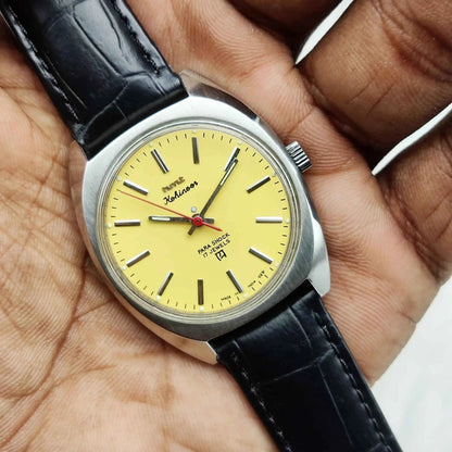 HMT Kohinoor Yellow Dial Watch with 17 Jewels and Handwinding Mechanism