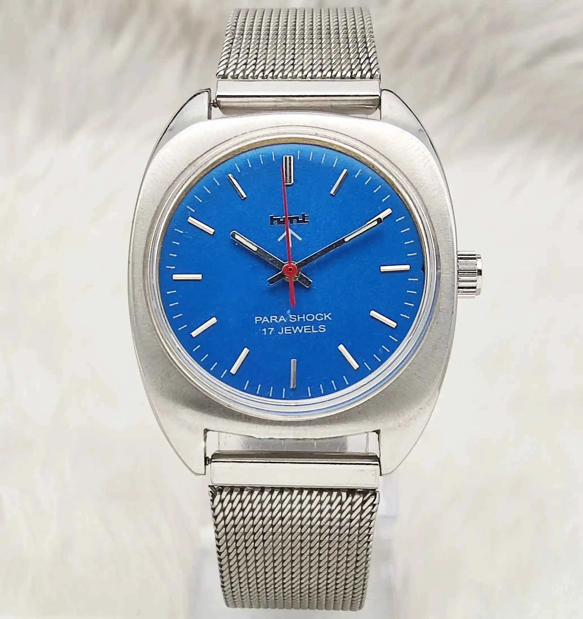 HMT Light Blue Dial Handwinding Watch - Timeless Craftsmanship for Modern Elegance