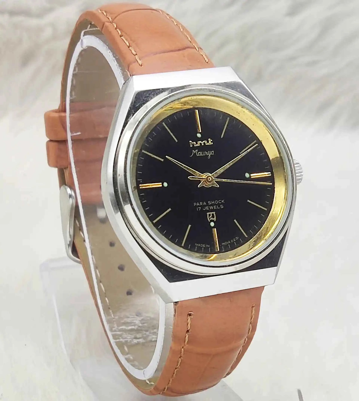 Elevate Your Style with the HMT Maurya Black Dial Watch