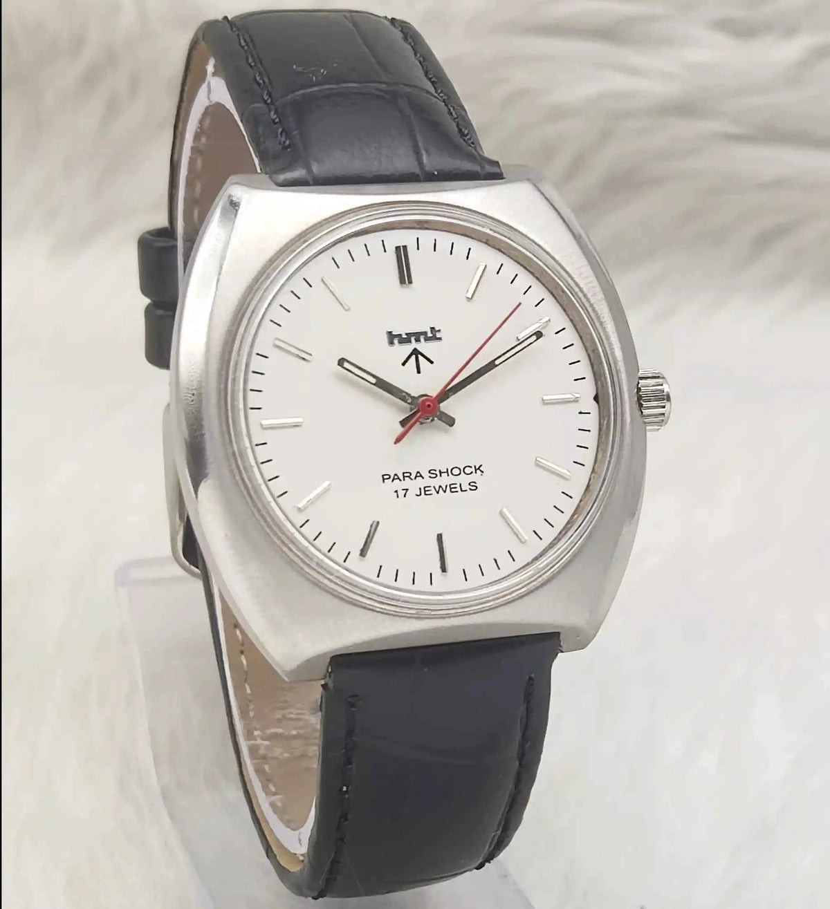 HMT Silver Handwinding Men's Watch with 17 Jewels and Stick Indices