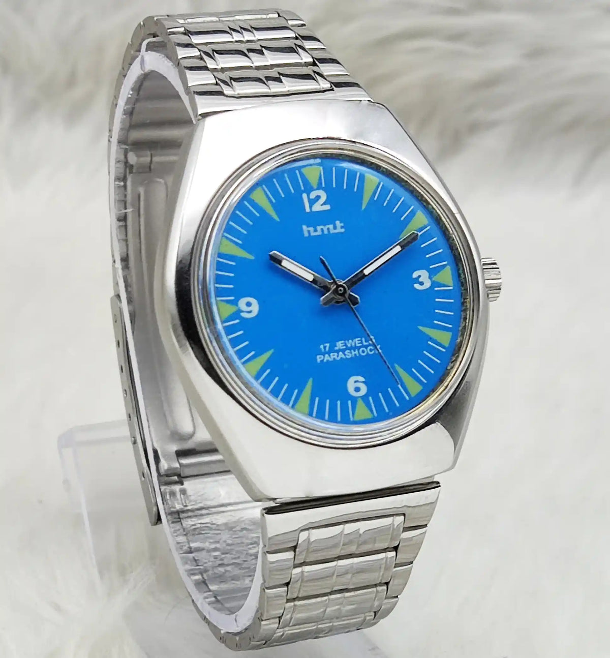 HMT Sky Blue Dial Watch: A Timeless Mechanical Masterpiece