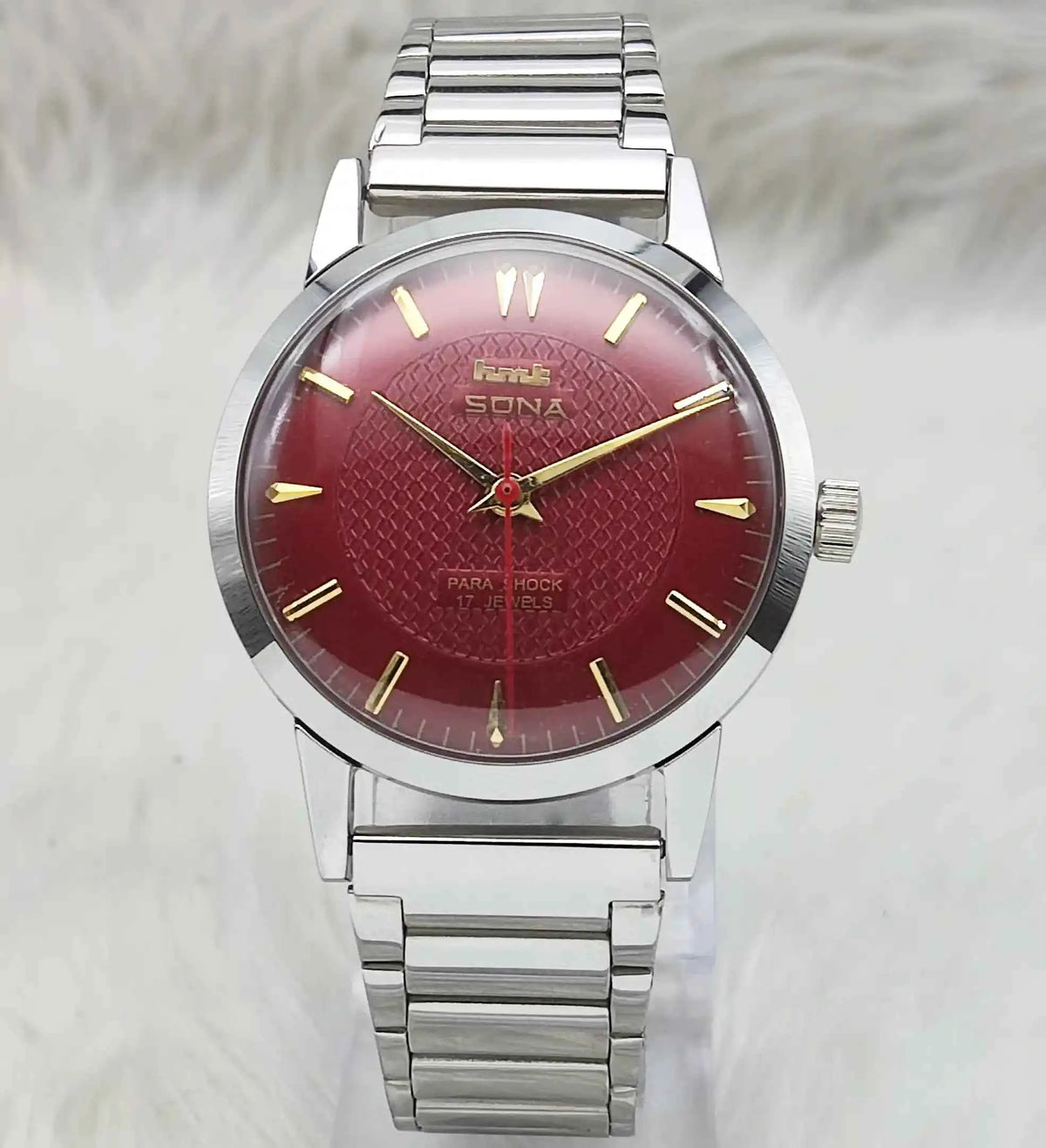 HMT Sona Handwinding Watch - 17 Jewels Maroon Dial for Timeless Elegance