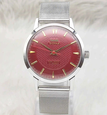 HMT Sona Handwinding Watch with 17 Jewels and Maroon Dial