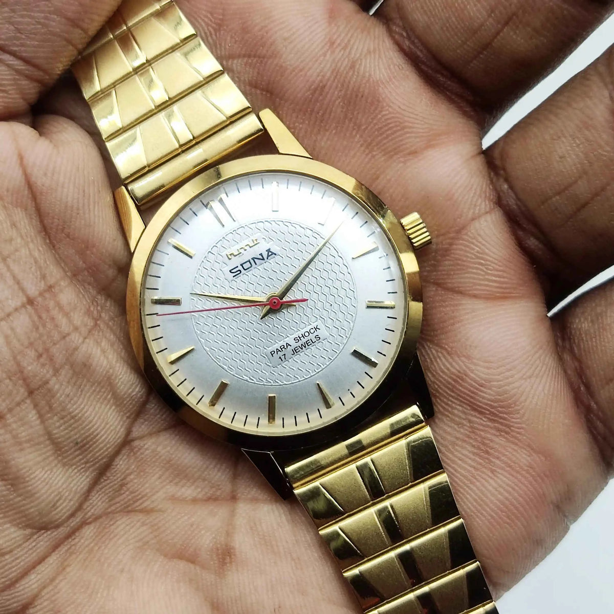 HMT Sona Silver Dial Handwinding Watch - Para Shock 17 Jewels
