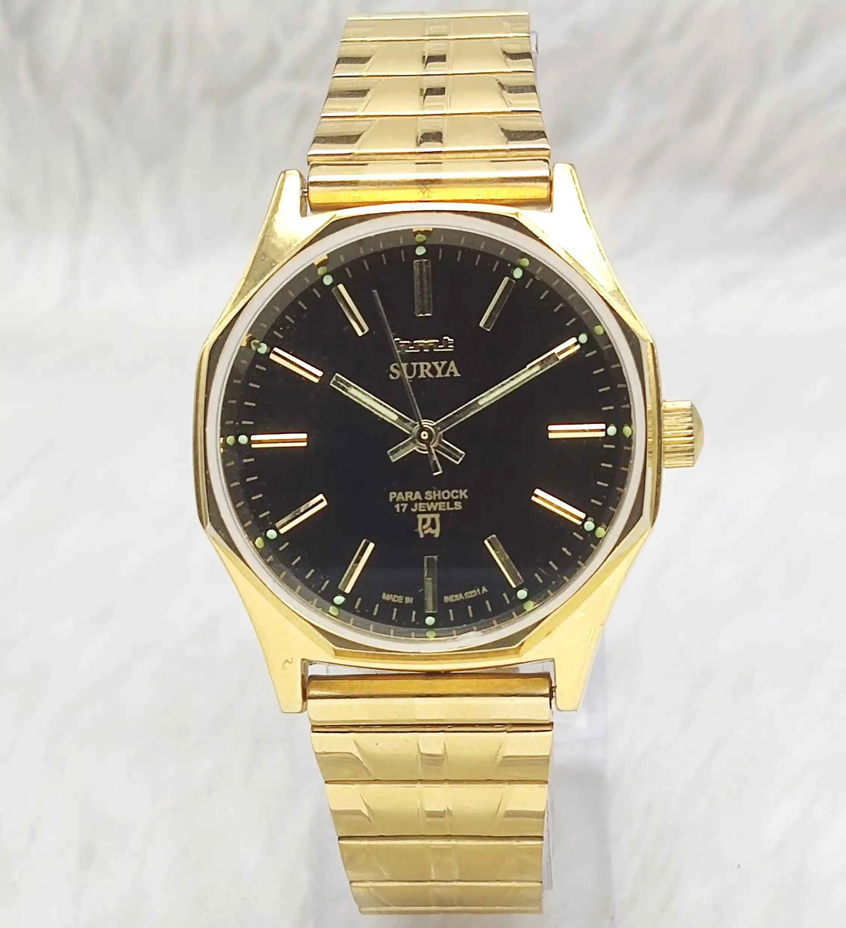 HMT Surya 17 Jewels Handwinding Men's Watch with Black Dial