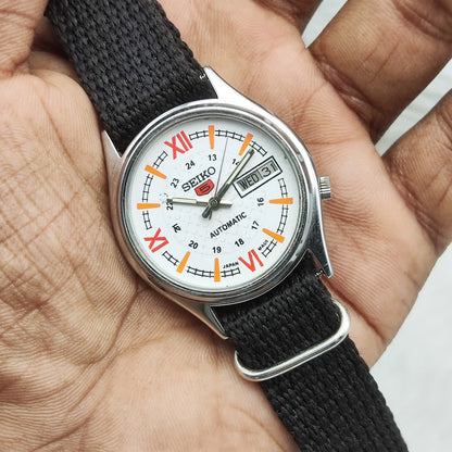 Seiko 5 Automatic Watch 7009A: Timeless Style Meets Precision Engineering