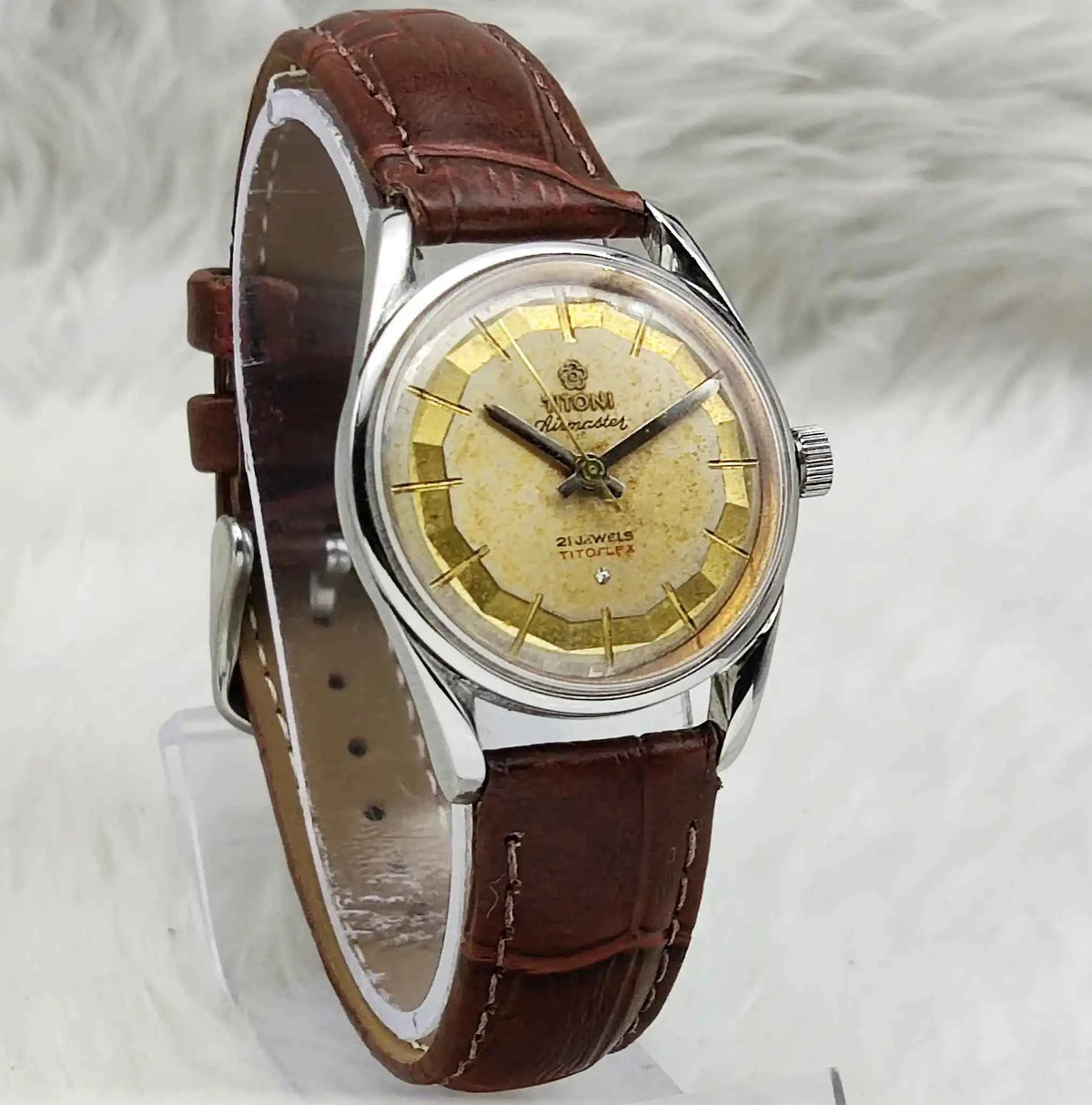 Titoni Airmaster Women's Watch Golden Dial 21 Jewels Handwinding