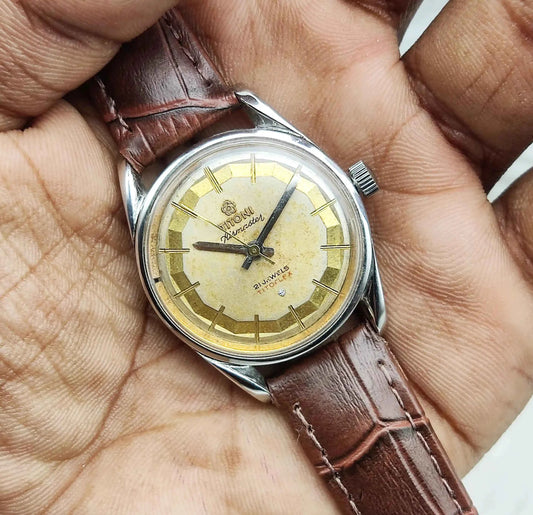 Titoni Airmaster Women's Watch Golden Dial 21 Jewels Handwinding