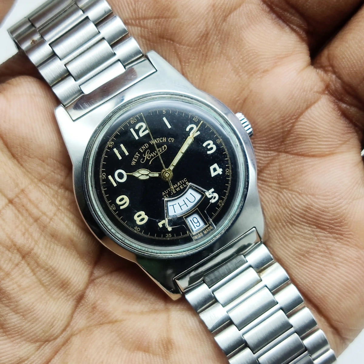 West End Automatic Watch - Timeless Elegance with 21 Jewels and Day-Date Functionality