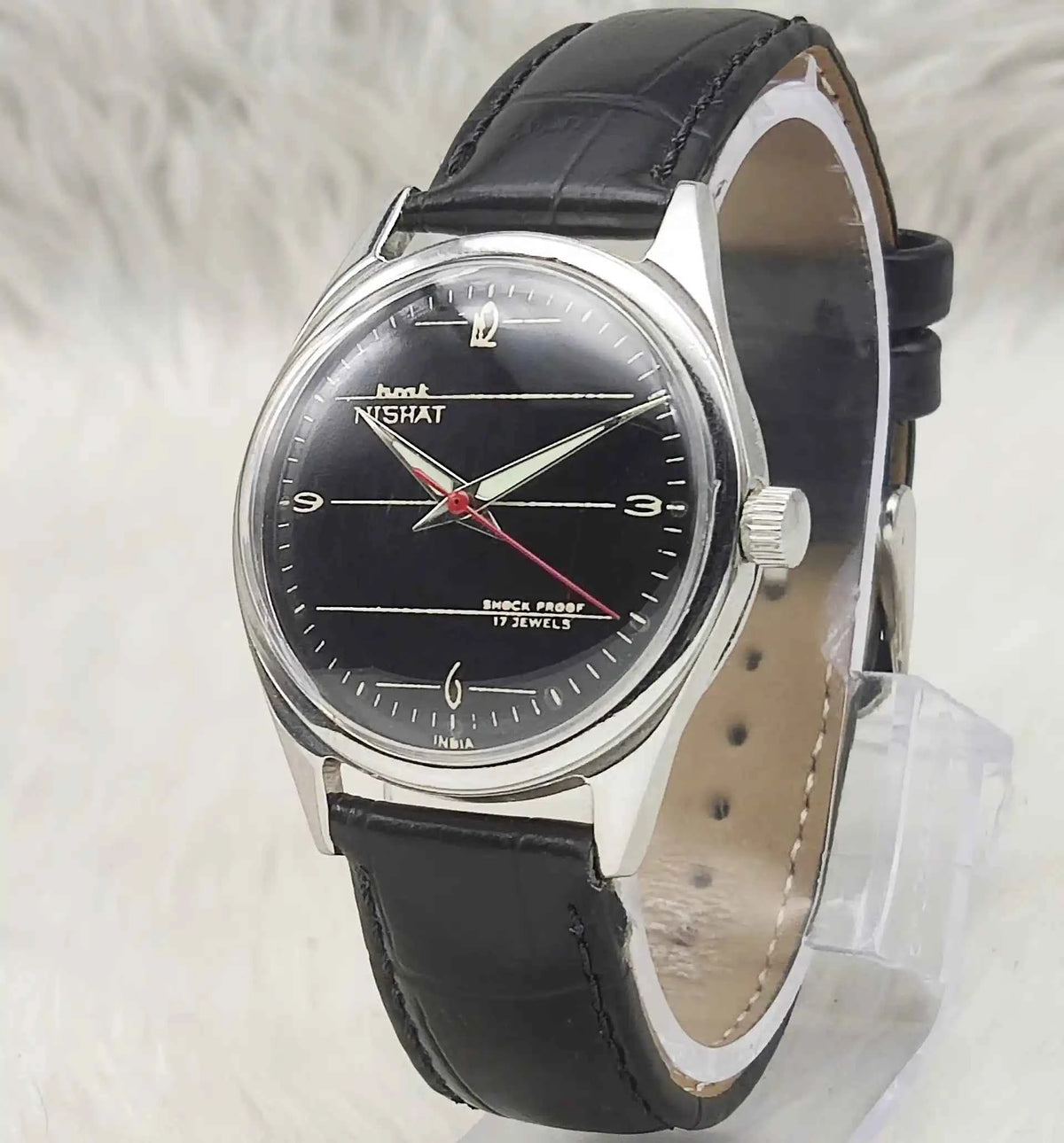 HMT Nishat Watch with 17 Jewels and Black Dial