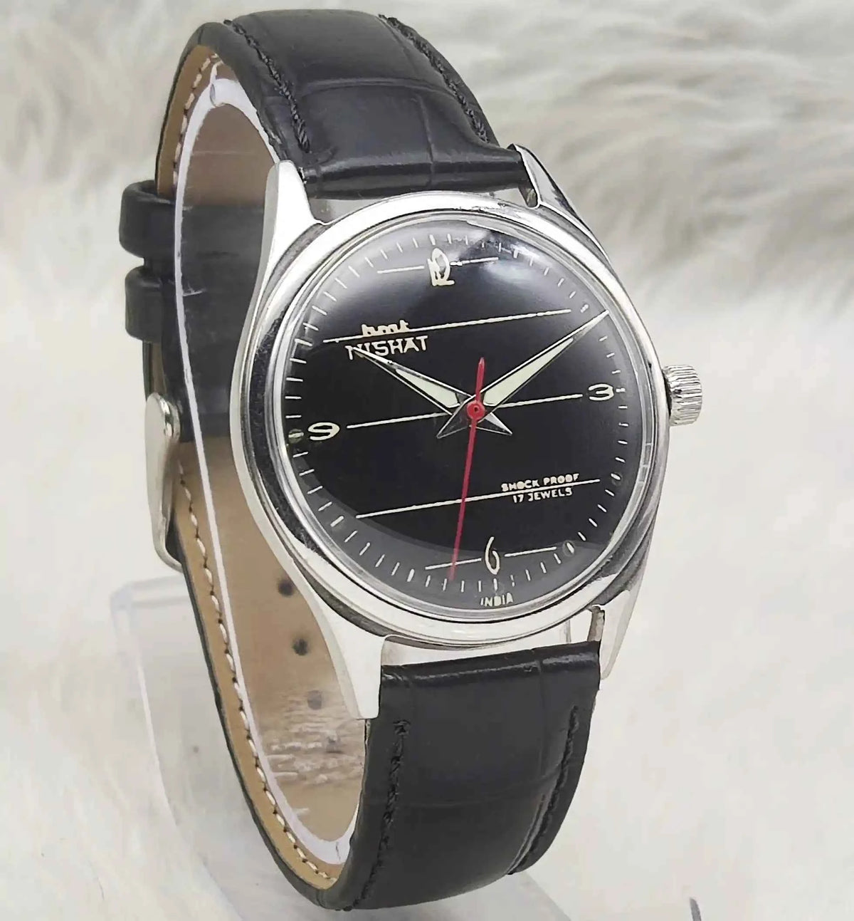 HMT Nishat Watch with 17 Jewels and Black Dial