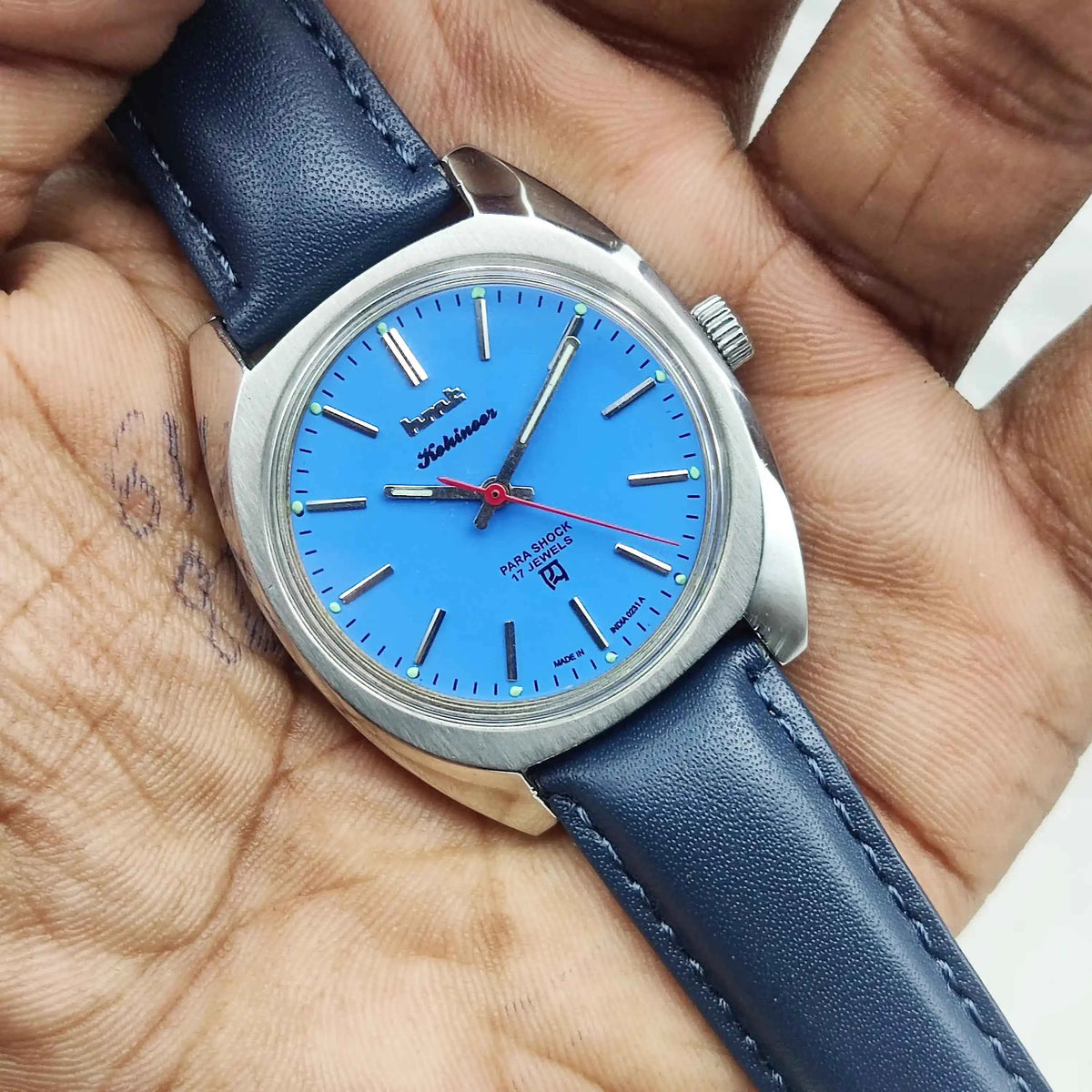 HMT Kohinoor Peacock Blue Dial Watch - 17 Jewels Men's Handwinding Timepiece for Timeless Style
