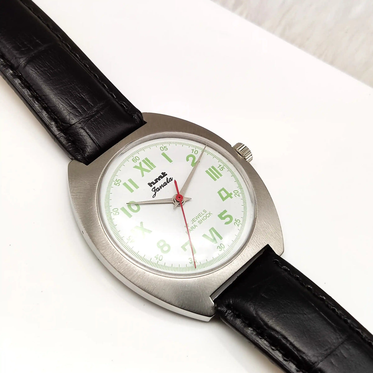 HMT Janata Watch – White Dial Handwinding 17 Jewels