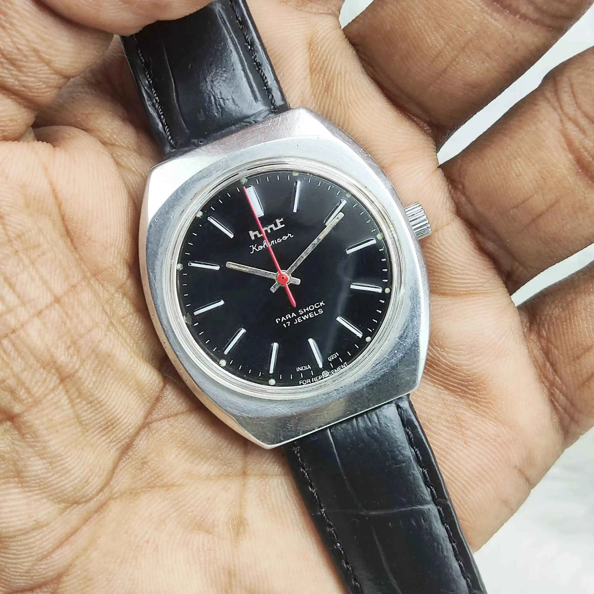 HMT Kohinoor Mechanical Watch with 17 Jewels, Stick Indices, Black Dial, Handwinding Movement