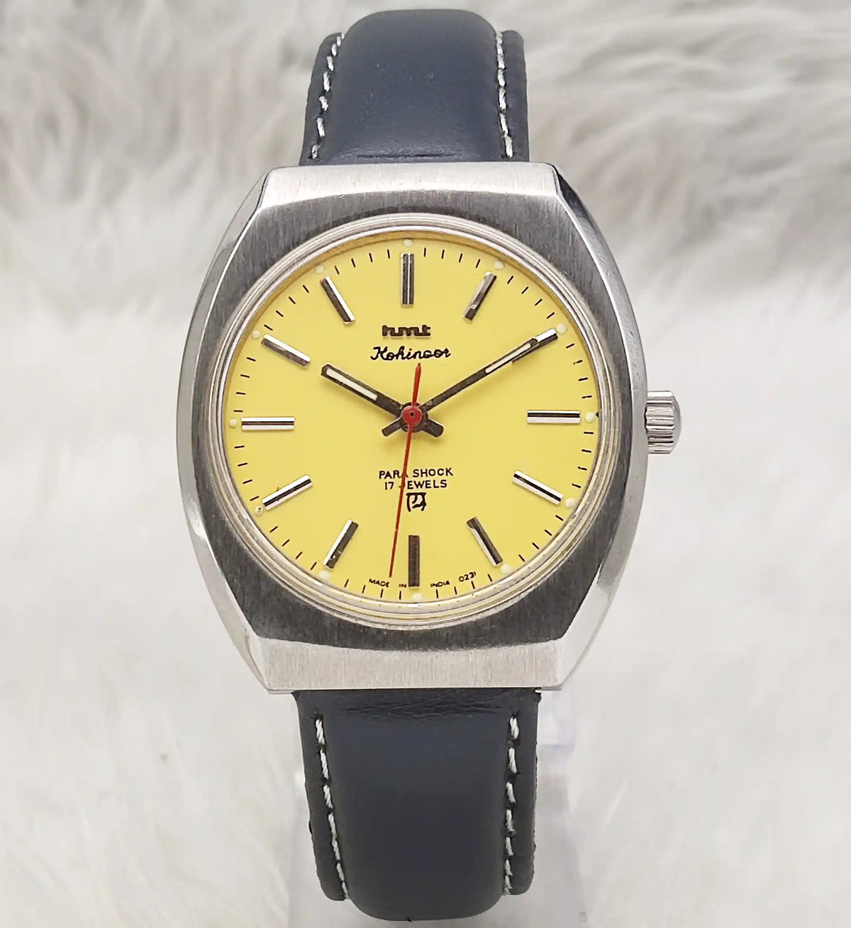 HMT Kohinoor Yellow Dial Watch - Get Timeless Elegance with Mechanical Precision