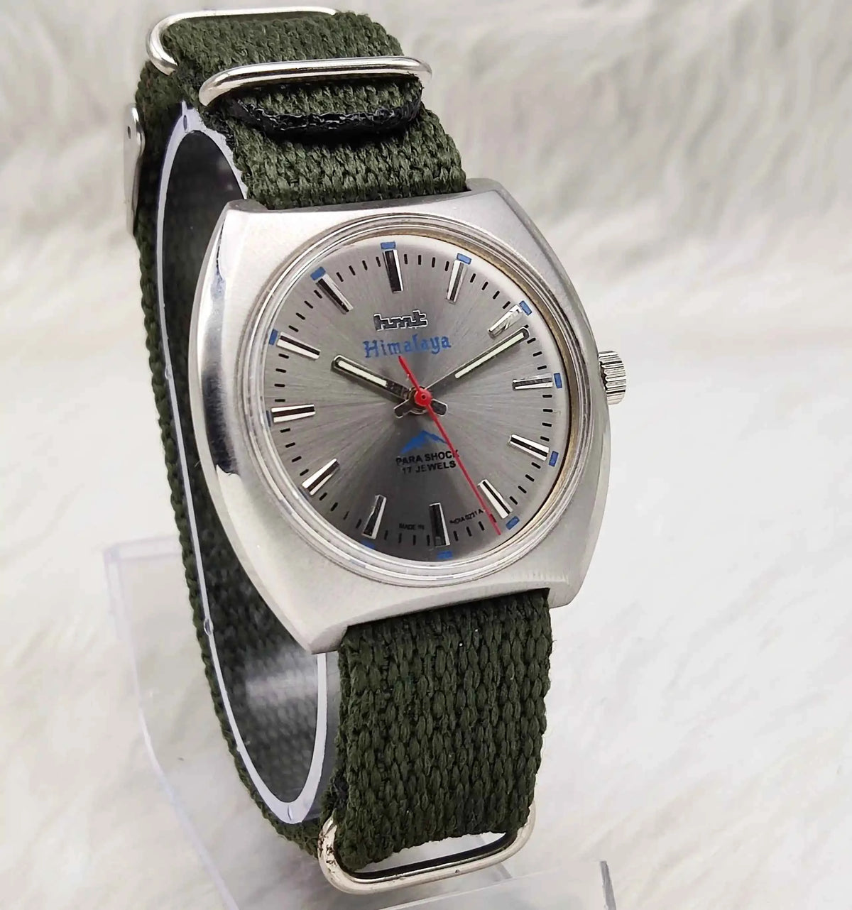 Timeless HMT Himalaya Handwinding Watch - Classic Elegance for Everyday Excellence