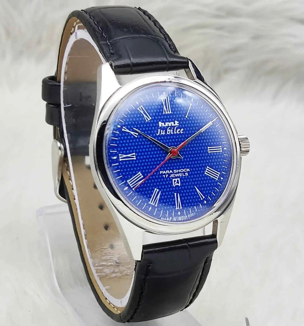 HMT Jubilee Handwinding Watch with 17 Jewels, Blue Dial, and Roman Numerals